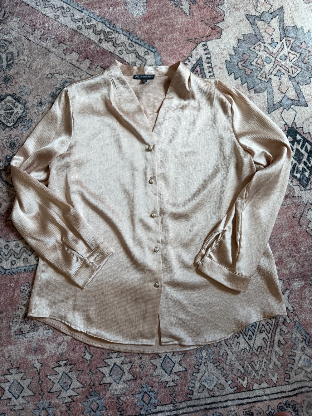 Champaign Button-Down Women's Blouse (Size M)